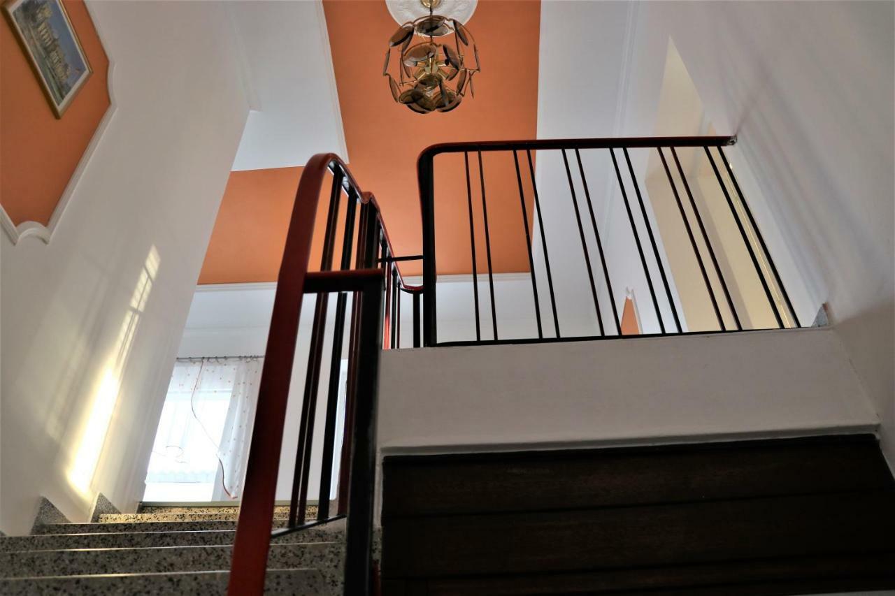 The Lakehouse Villa Neusiedl Am See Wienerstrasse 8 المظهر الخارجي الصورة