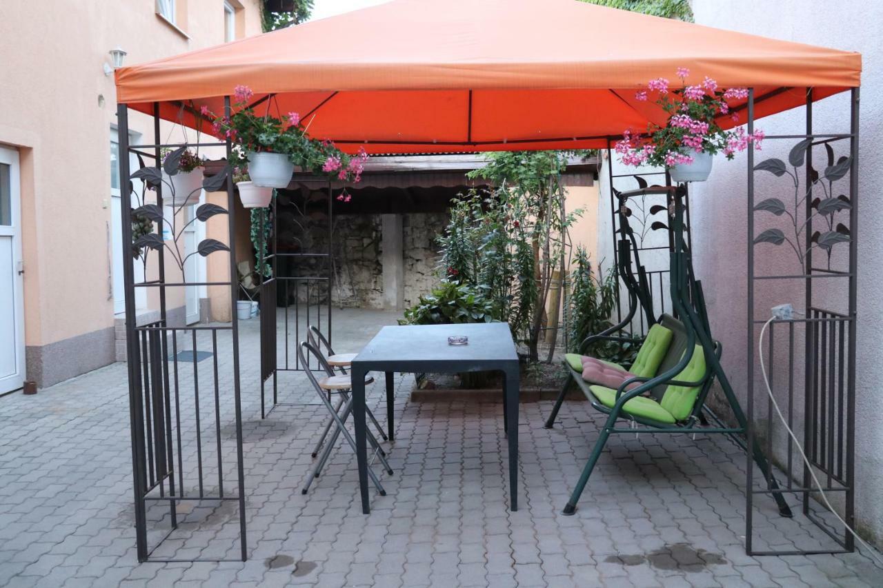 The Lakehouse Villa Neusiedl Am See Wienerstrasse 8 المظهر الخارجي الصورة