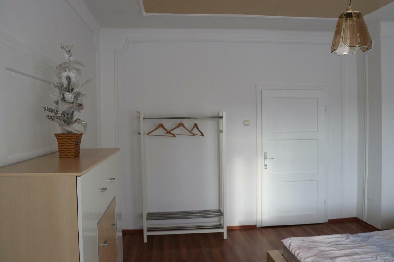 The Lakehouse Villa Neusiedl Am See Wienerstrasse 8 المظهر الخارجي الصورة